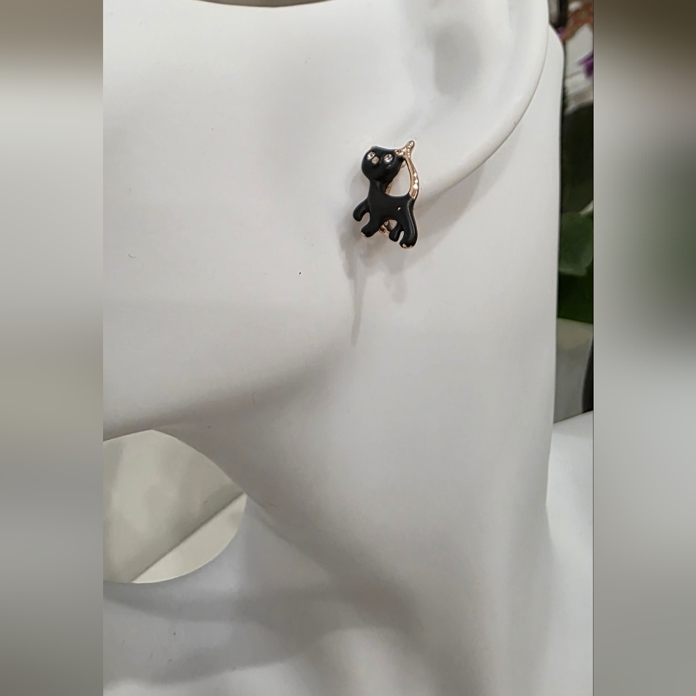 Elegant Black Cat Earrings Halloween